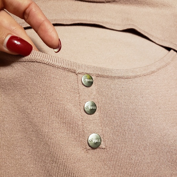 GUESS Sweater - Picture 3 of 5